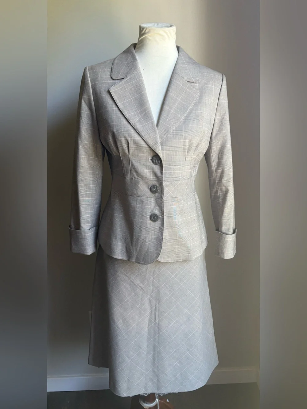 Y2K H&M Suit Fitted Skirt & Blazer In Light Gray Size Blazer 8 / Skirt 6